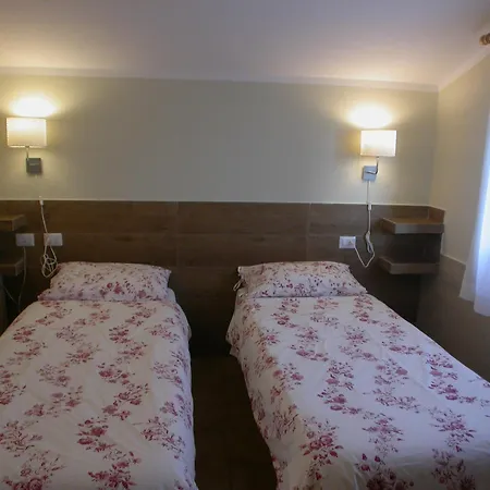 Otel Il Roscio アッティリアーノ